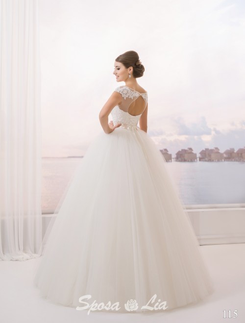 https://www.sposa-lia.com/images/stories/virtuemart/product/115 (3).jpg